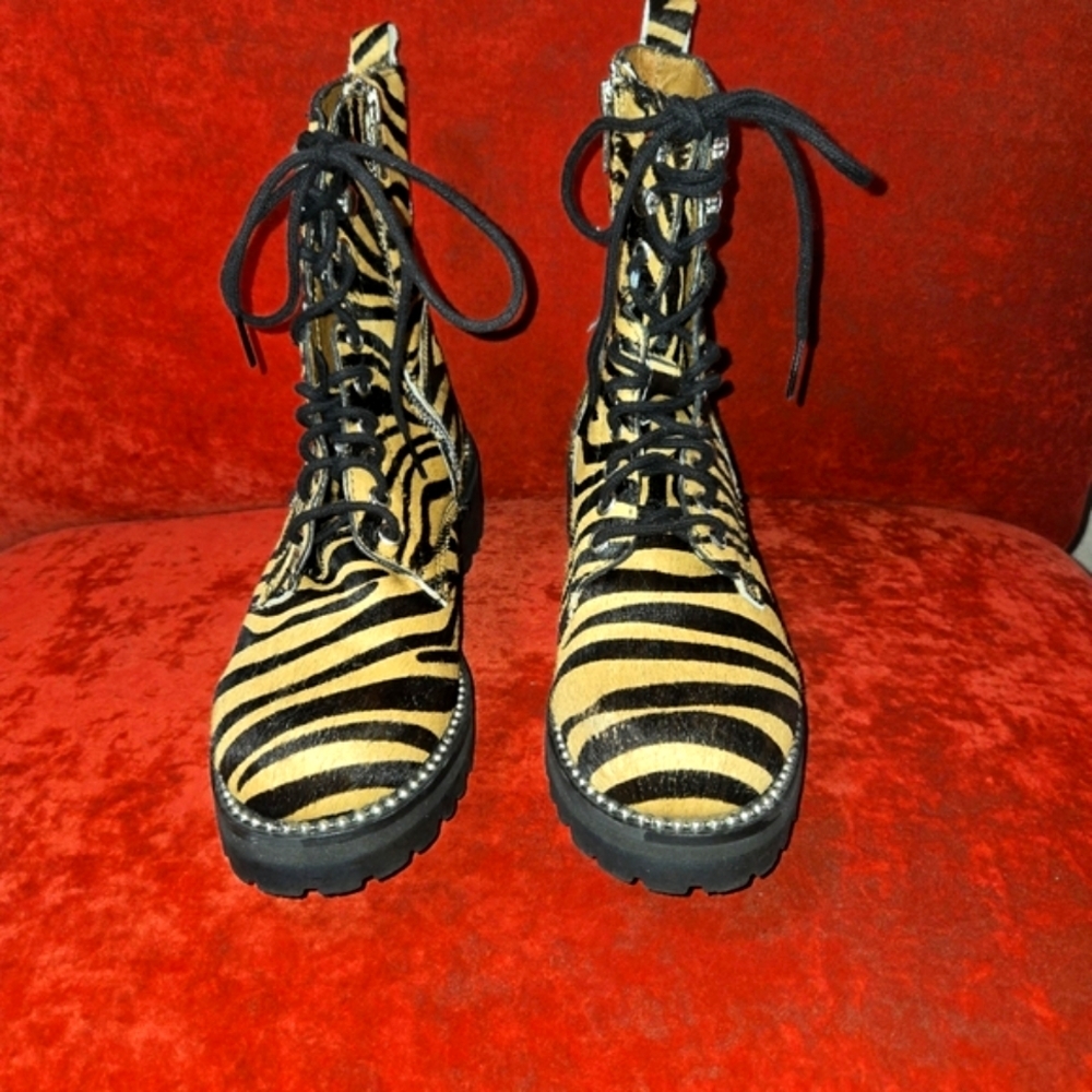 Aqua JAX Tiger Print Studded Combat Boots CowPunk Calfhair Chunky NWOT SEE SOLES - Picture 7 of 11